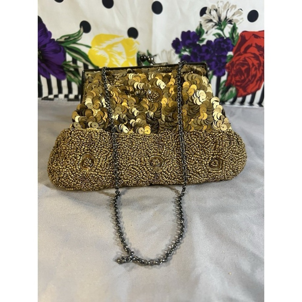 VTG SEQUIN AND BEAD GOLD NIGHT BAG (2153)‎